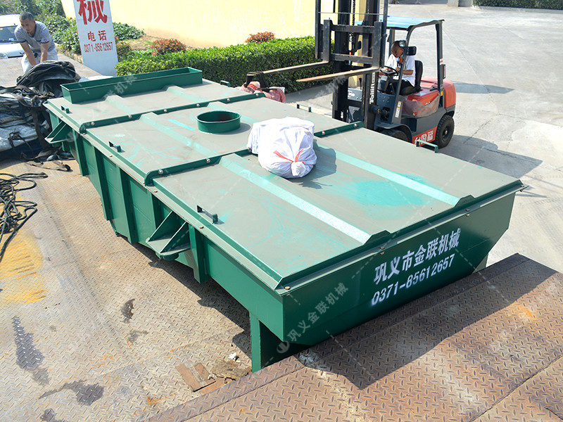 兩臺(tái)小型對(duì)輥破碎機(jī)和直線振動(dòng)篩發(fā)往江蘇南通處理硅石